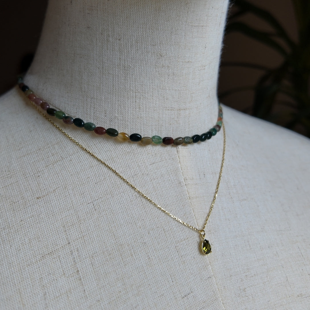 Dainty Agate Necklace Vertical London Jewellery