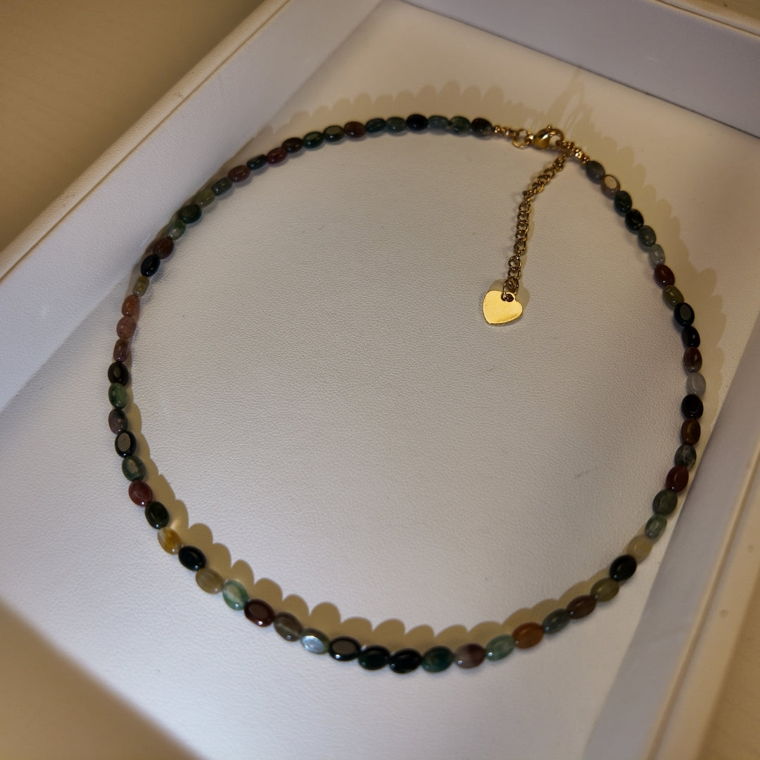 Dainty Agate Necklace Vertical London Jewellery