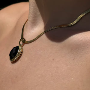Onyx Black Gold Necklace Vertical London Jewellery