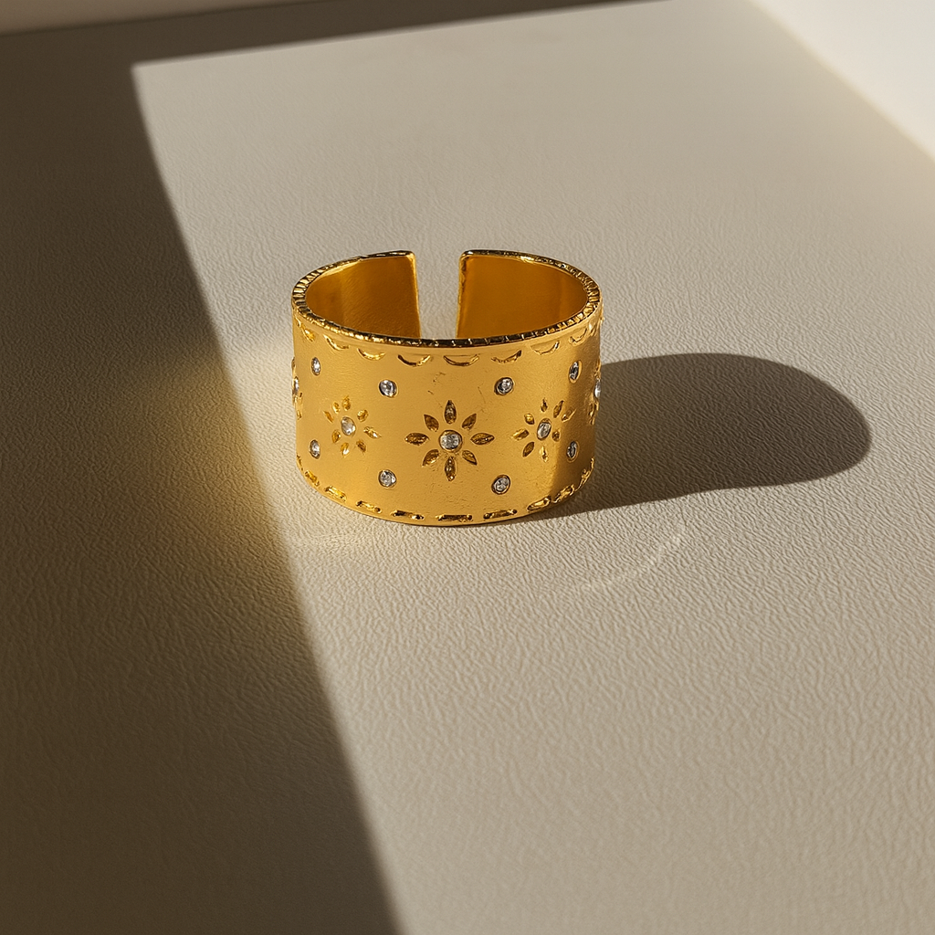 Vintage Floral Gold Ring
